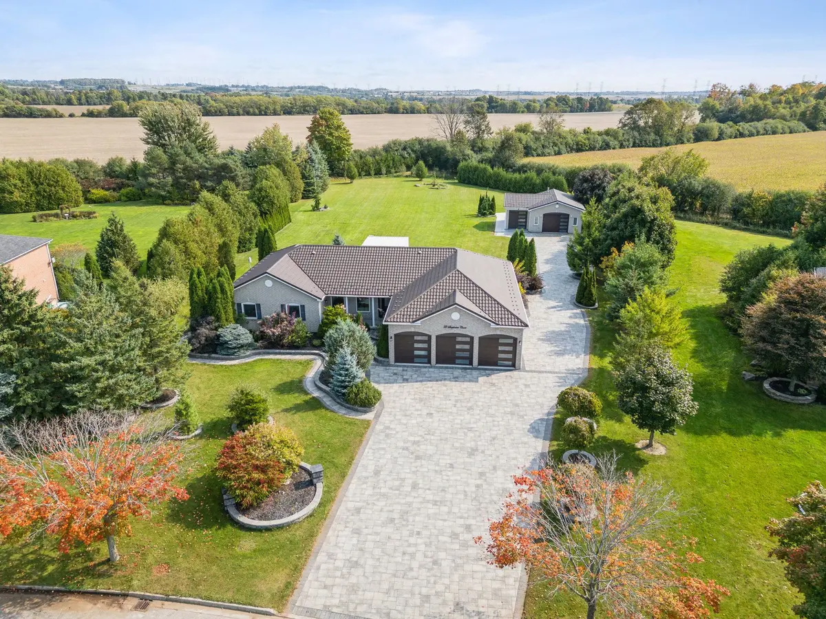 23 Steepleview CT, Oshawa, ON L1H 0S6