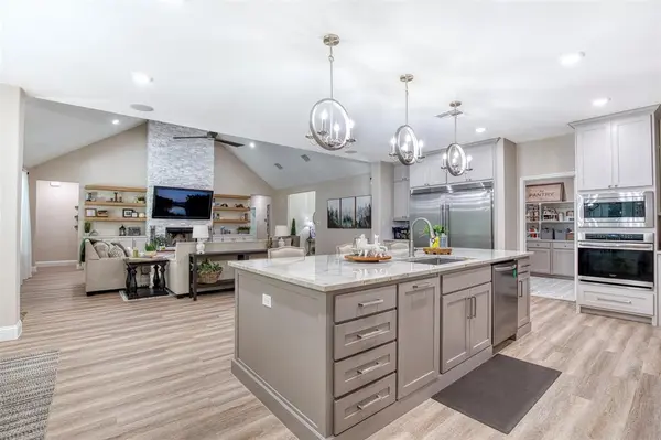 2121 Canyon Lake Road, Wills Point, TX 75169