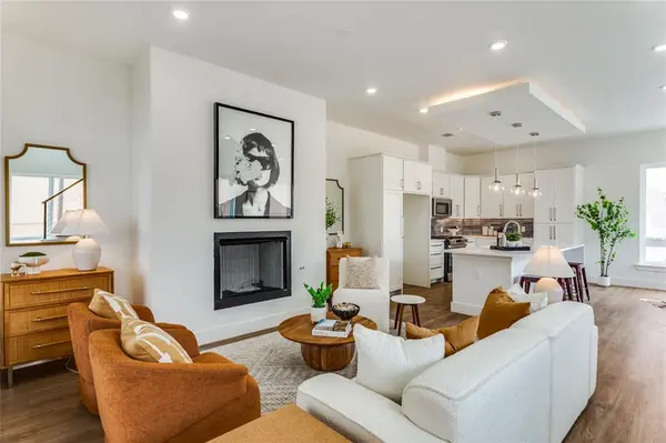 337 College Avenue, Fort Worth, TX 76104