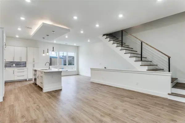 341 College Avenue, Fort Worth, TX 76104