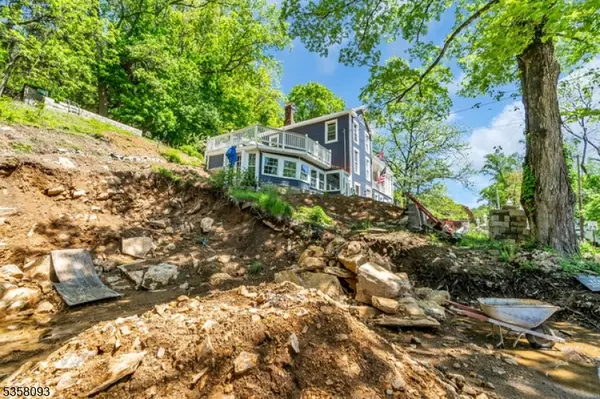 12 Sanatorium Rd, Glen Gardner Boro, NJ 08826