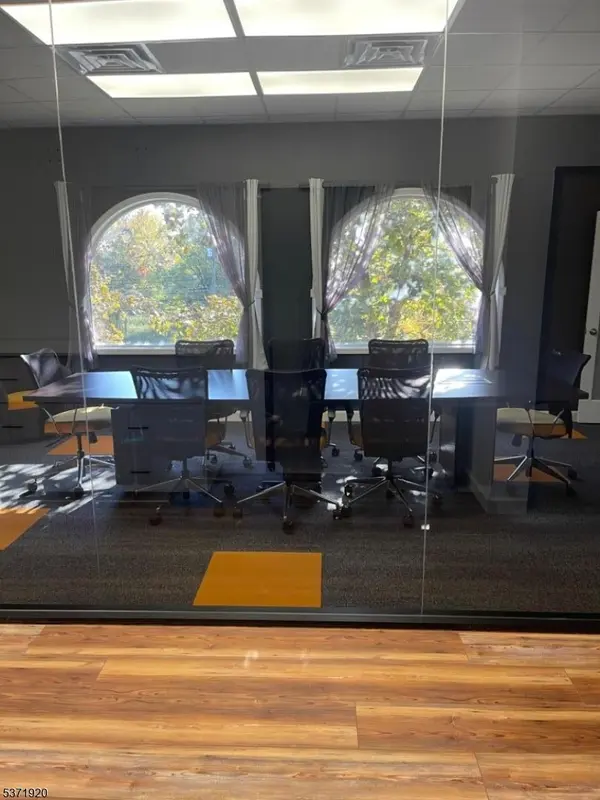 502 Hamburg Tpke, Wayne Twp., NJ 07470