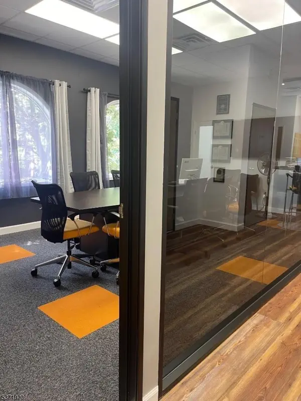 502 Hamburg Tpke, Wayne Twp., NJ 07470