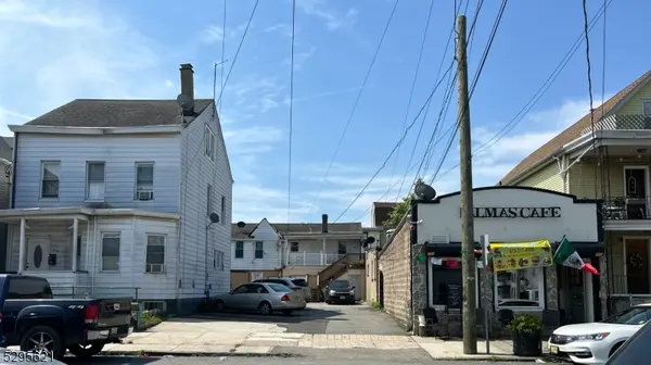 100-104 3Rd Ave, Paterson City, NJ 07514