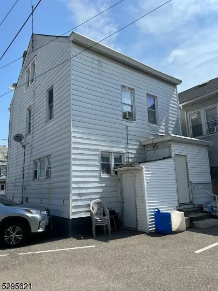 100-104 3Rd Ave, Paterson City, NJ 07514