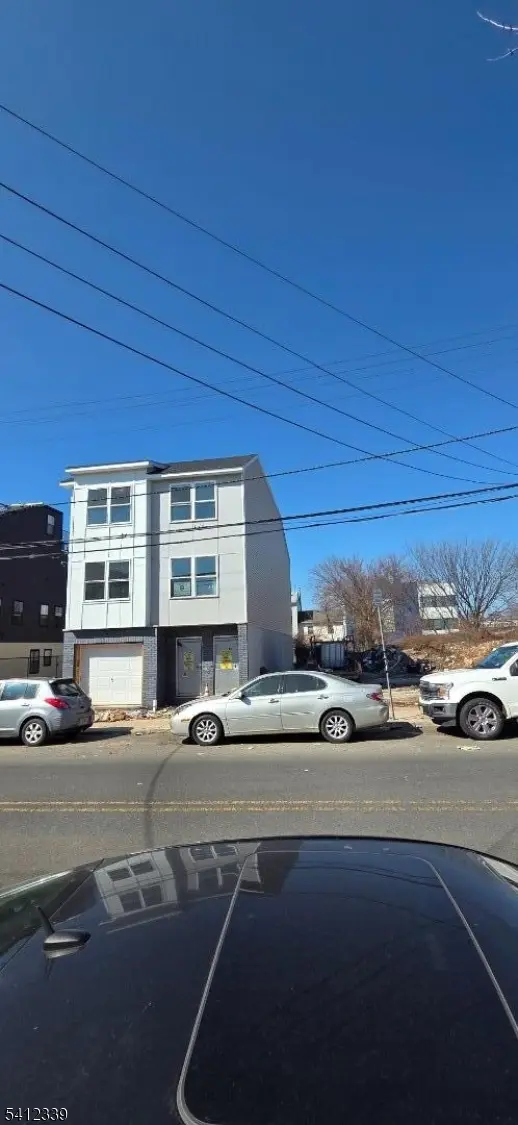 403 S 10Th St, Newark City, NJ 07103