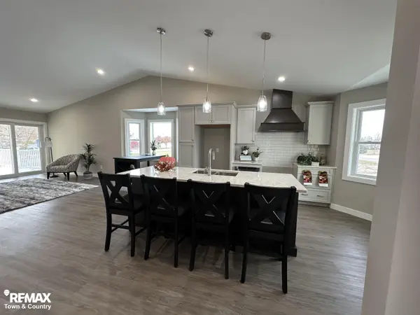 1473 Mallard CIR, Owosso, MI 48867