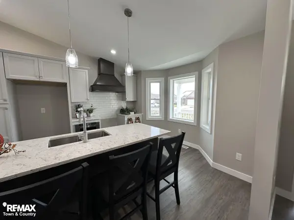 1473 Mallard CIR, Owosso, MI 48867