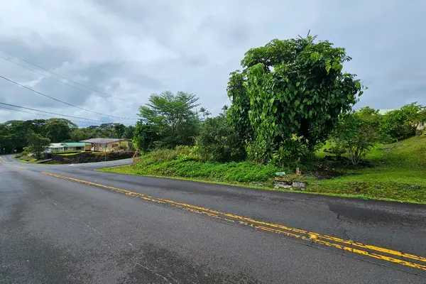 6 WAWAI LOOP, Hilo, HI 96720
