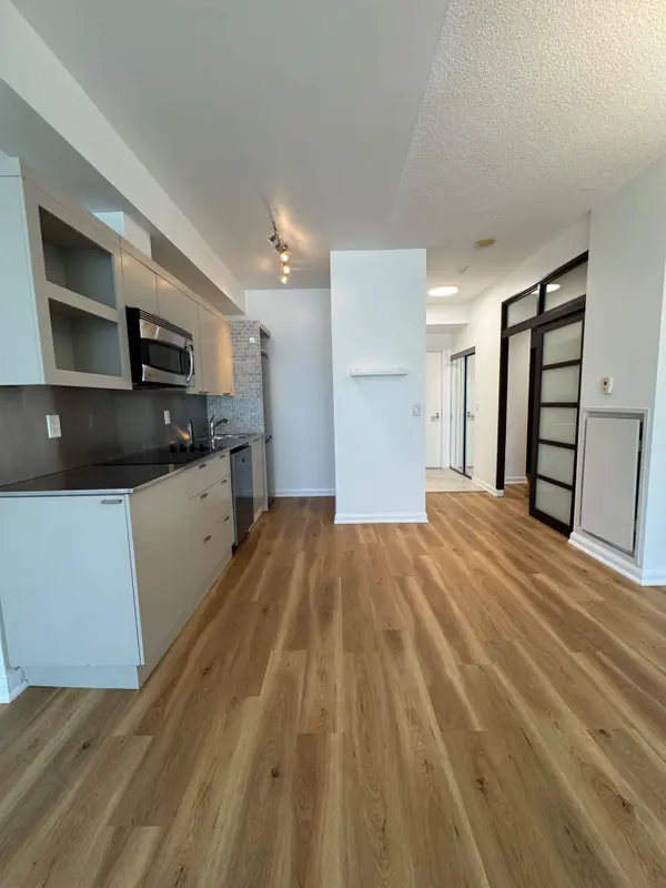 111 Elizabeth ST #1708, Toronto C01, ON M5G 1P7
