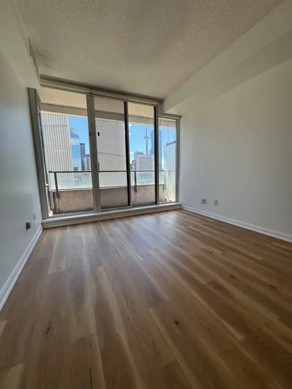111 Elizabeth ST #1708, Toronto C01, ON M5G 1P7