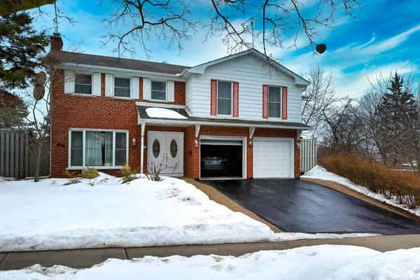 40 Farmview CRES, Toronto C15, ON M2J 1G4