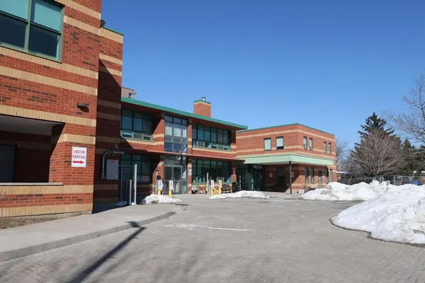 843 Kennedy RD, Toronto E04, ON M1K 2E3