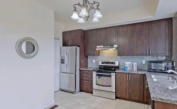 3761A St Clair AVE E, Toronto E08, ON M1M 0C8