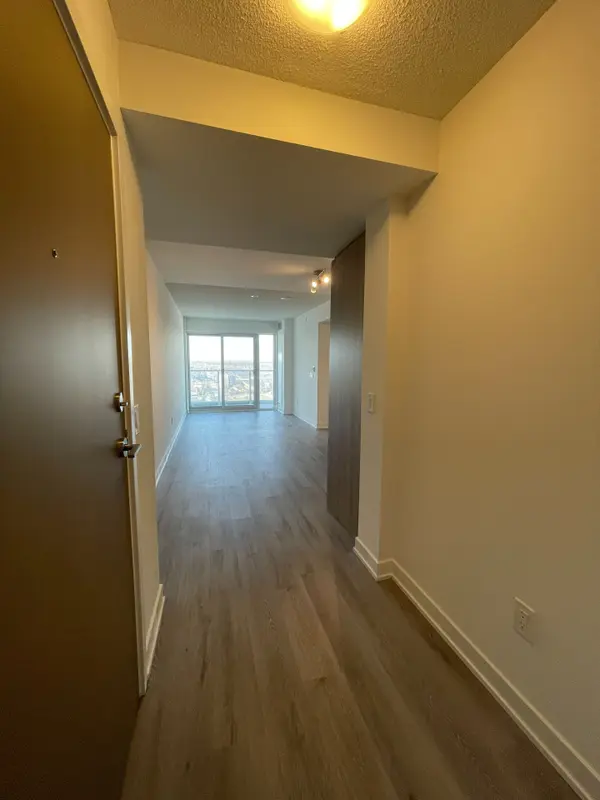 1010 Sandy Beach RD #2102, Pickering, ON L1W 3V9