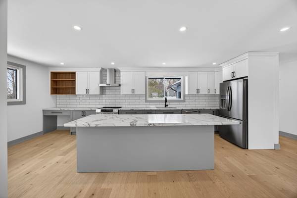 5277 5th Side Road #A, Essa, ON L0L 1N0