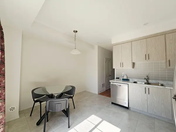 103 Carneros WAY, Markham, ON L6B 1R2