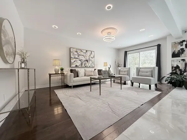 212 risebrough Circuit, Markham, ON L3R 3H9