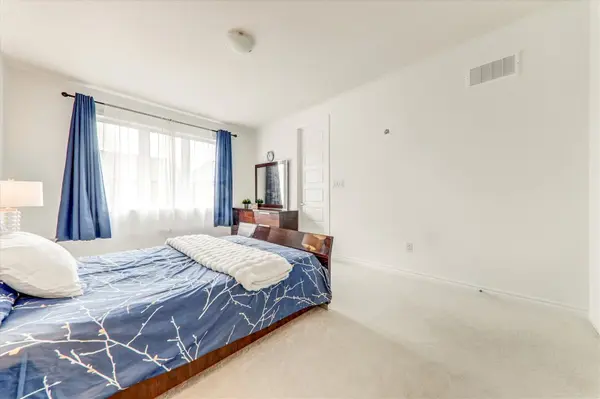 609 Mika ST, Innisfil, ON L9S 0S2