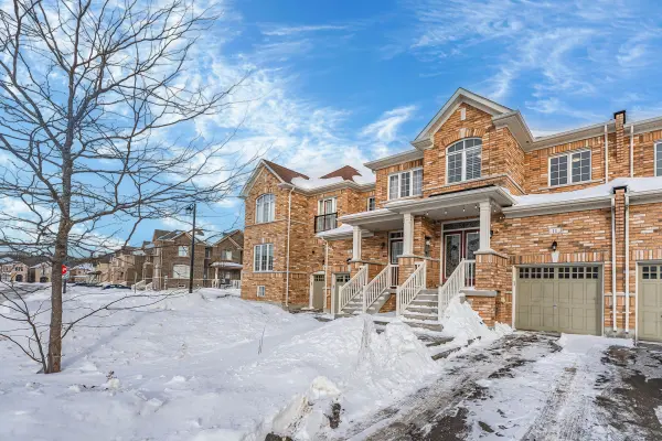 11 Homer CRES, Aurora, ON L4G 1B7