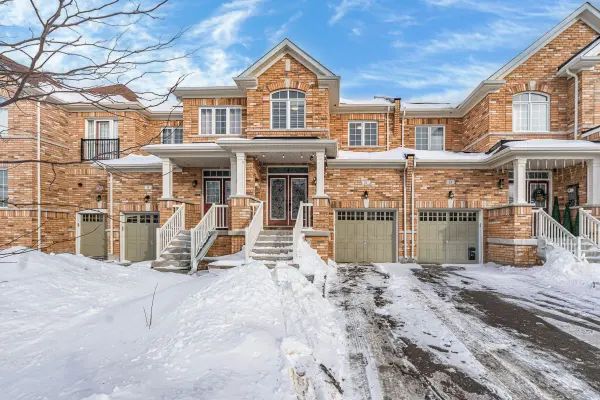 11 Homer CRES, Aurora, ON L4G 1B7