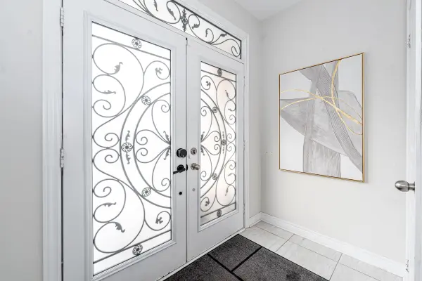 11 Homer CRES, Aurora, ON L4G 1B7