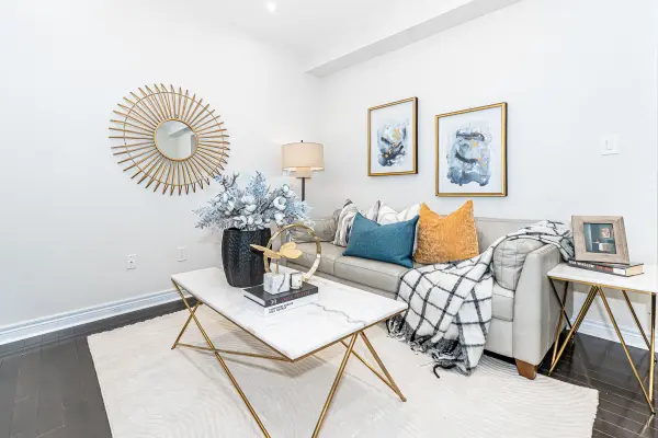 11 Homer CRES, Aurora, ON L4G 1B7