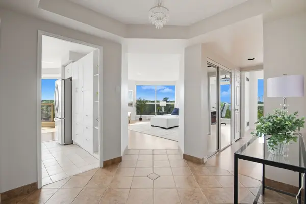 2155 Burnhamthorpe RD W #909, Mississauga, ON L5L 5P4