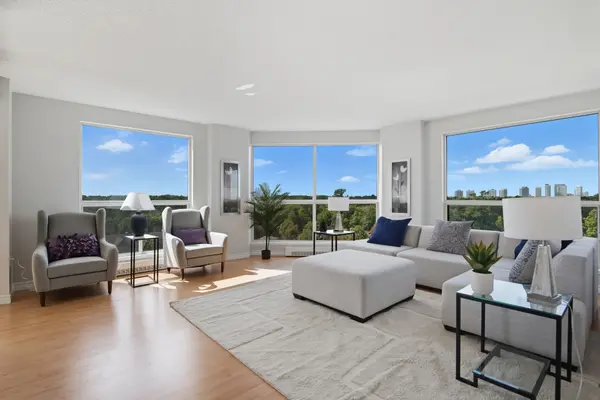 2155 Burnhamthorpe RD W #909, Mississauga, ON L5L 5P4