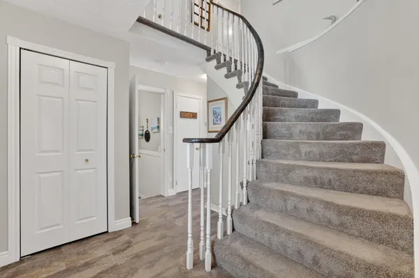 165 Courtney CRES, Orangeville, ON L9W 4S4