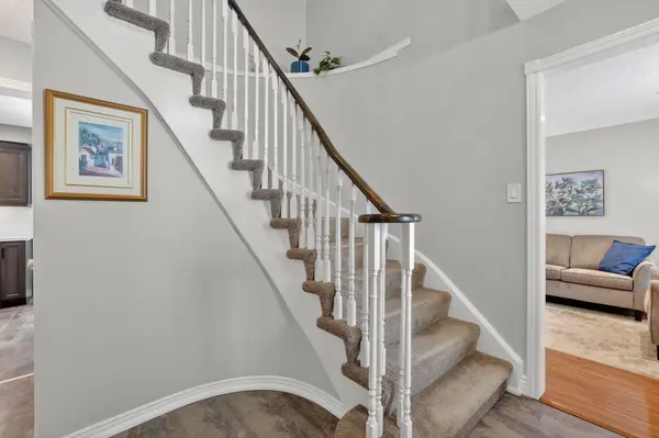 165 Courtney CRES, Orangeville, ON L9W 4S4