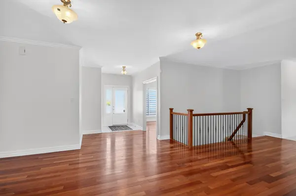 599 Ballycastle CRES, Blossom Park - Airport And Area, ON K1X 0A2