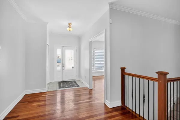 599 Ballycastle CRES, Blossom Park - Airport And Area, ON K1X 0A2