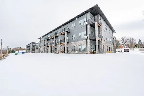 78B Queen ST #201, Bonnechere Valley, ON K0J 1T0