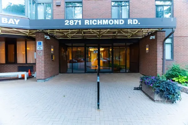 2871 Richmond RD #1516, Britannia Heights - Queensway Terrace N And Area, ON K2B 8M5