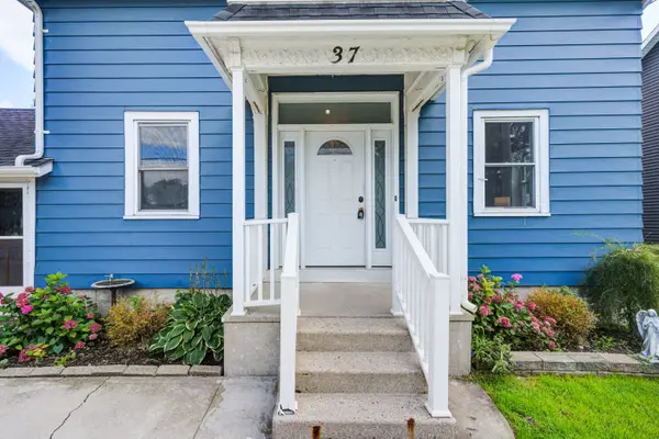 37 Decew ST W, East Zorra-tavistock, ON N0B 2R0