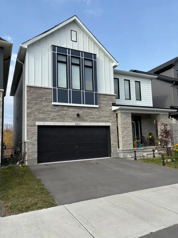1005 Canoe ST, Barrhaven, ON K2J 7M5