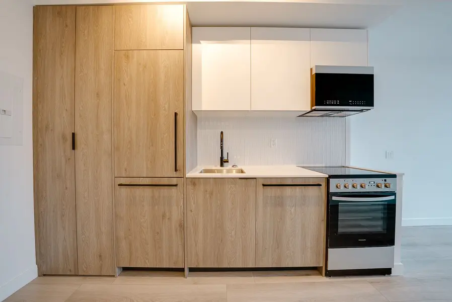 1635 MILITARY TRL #422, Toronto E10, ON M1C 1B2