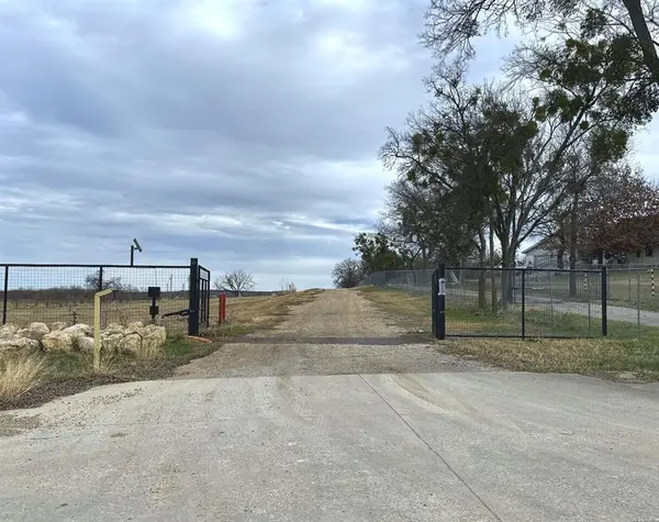 210 N Hurst Road, Burleson, TX 76028