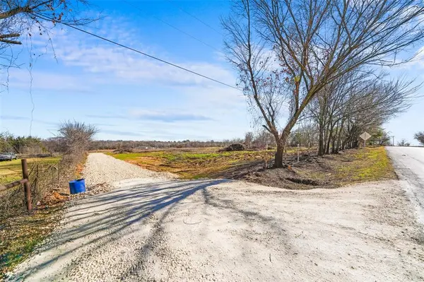 2301 County Road 401, Alvarado, TX 76009