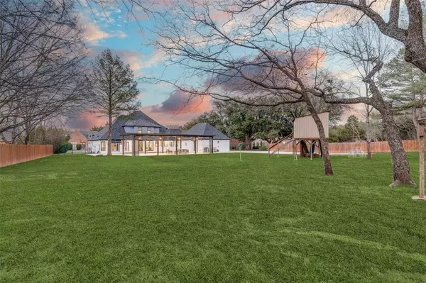 Southlake, TX 76092,417 Ravenaux Drive