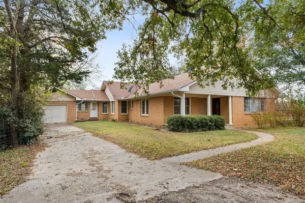 195 County Road 852, Donie, TX 75838