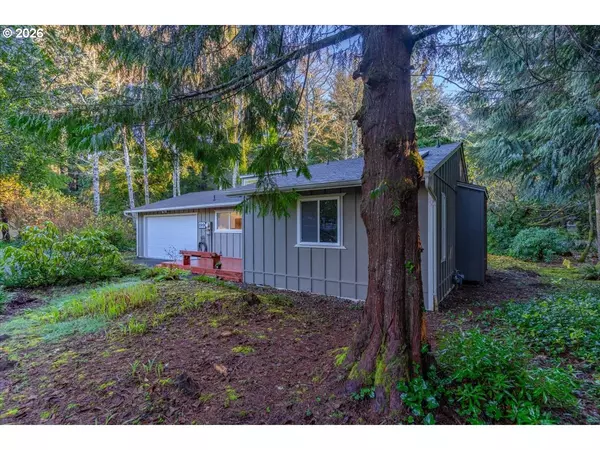 Depoe Bay, OR 97341,199 SW THE PINES DR
