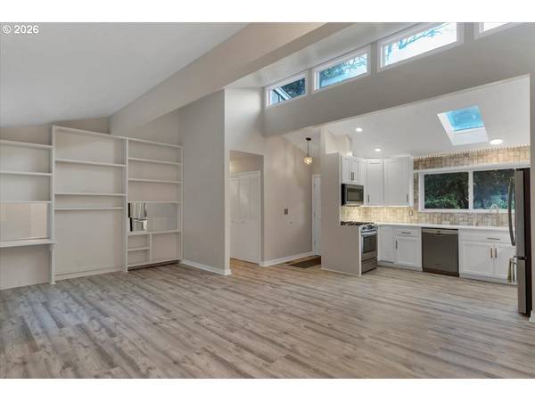 199 SW THE PINES DR, Depoe Bay, OR 97341