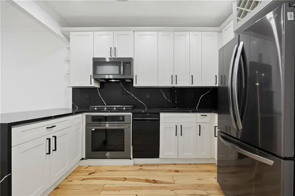 583 Putnam AVE #3, Brooklyn, NY 11221