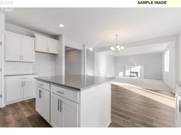 Carlton, OR 97111,655 E Cleveland ST