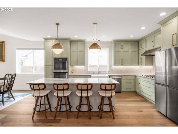 1957 S FIR LOOP, Canby, OR 97013