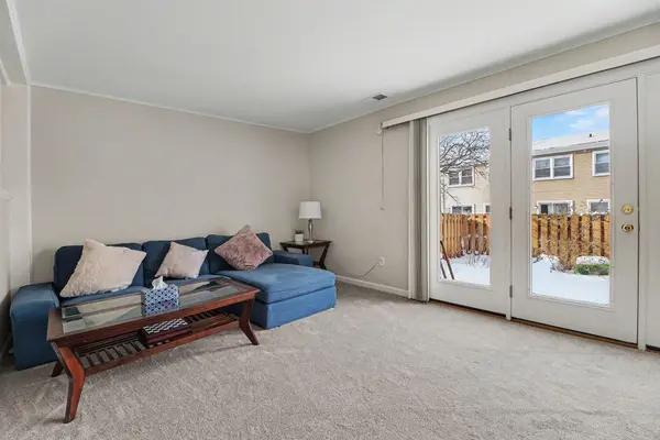 1208 Lear CT, Rochester Hills, MI 48307