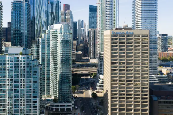 10 Yonge ST #3407, Toronto C01, ON M5E 1R4