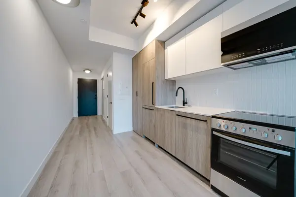 1635 MILITARY TRL #422, Toronto E10, ON M1C 1B2